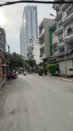 bán nhà mt lê thị chợ ngay chung cư lacasa chỉ 104tr/m2 gần hoàng quốc việt và huỳnh tấn phát