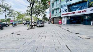 bán nhà lô góc Cổ Linh- tái định cư phố Trạm, 100m, mặt tiền 14m, vỉa hè, 3 ôtô tránh nhau