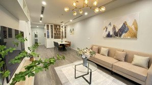 cần bán gấp 2 căn hộ 73m và 82m nhà đầy đủ nội thất ban công view hồ cực đẹp tại mỹ đình pearl