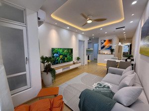 cần bán căn hộ sky garden 3, 2pn, đang cho thuê 11 triệu/th dòng tiền ổn định, giá chỉ 3.990 tỷ