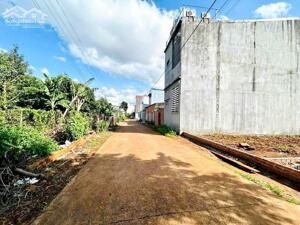 2 lô liền kề hẻm 50 Đồng Khởi - Tân Lợi - BMT trong khu dân cư an ninh