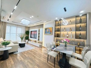 giá tốt nhất goldmark city, nhà tôi cần bán căn hộ đẹp, sẵn sổ đỏ, nội thất tặng lại đầy đủ đồ đẹp