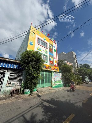 giá nét bán nhanh lô đất 2 mặt tiền trước và sau, ngang 6m, dt 100m2. cách biển 200m