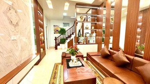 ô tô đỗ cổng ngõ to nhà đẹp ở luôn! bán nhà đẹp 6 tầng ngõ 173 hoàng hoa thám, ba đình 8.4 tỷ