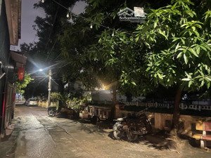 nhà hiếm đông ngạc 9,15 tỷ, 42,1m2, ô tô tránh kinh doanh, không có căn thứ hai.