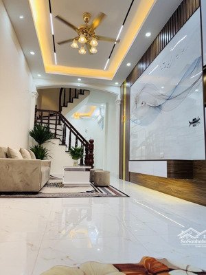 bán nhà 40m 5 tầng tây mỗ giá nhỉnh 6 tỷ ngõ nông gần thoáng