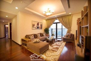 giảm giá bán gấp căn góc hướng đông nam 108m2 đủ nội thất ở chung cư quân đội thạch bàn. 5.3 tỷ