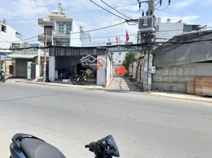 chính chủ bán gấp lô đất 9x20 đường tân chánh hiệp 10, gần bv quận 12 tiện làm kho hoặc xây căn hộ