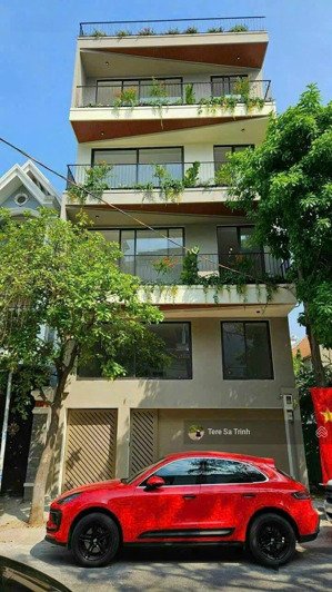 toà chdv dòng tiền khủng 9%/năm q10 đường cách mạng tháng 8 (9x22m) 7 lầu 55p dòng tiền: 250tr/th