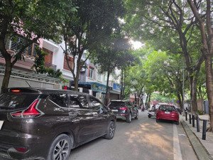 bán biệt thự liền kề kđt dịch vọng ( thọ tháp) 103m2, gara , 2 thoáng, kinh doanh, lh 