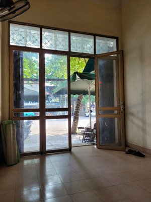 cho thuê kinh doanh, cho thuê cả tầng 1 nhà mặt phố