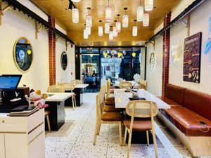 vỉa hè 6m!!! sang nhà hàng 246 lý tự trọng, p.bến thành, quận 1 - dt 5x20m, trệt lầu