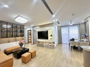 căn góc 3 ngủ đẳng cấp tại vinhomes hàm nghi - trung tâm mỹ đình. dt 110m2 3 ngủ 2wc. cực thoáng