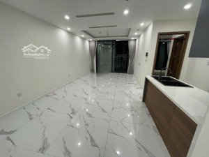 bán nhanh căn 2 pn, 2wc, 80m2 sunshine city, tầng đẹp view nội khu, giá 8 tỷ (có sổ). lh 