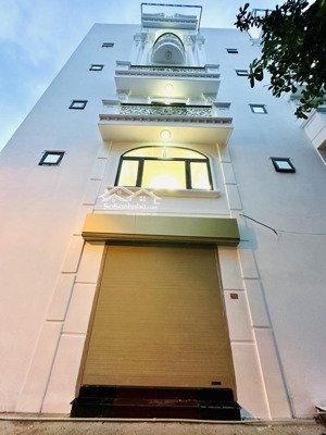 biệt thự liền kề tại long biên-gara ô tô-đường 6m ô tô tránh-vị trí đẹp cực thuận tiện-chỉ hơn 9tỷ