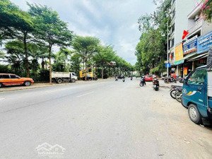 nhà mặt phố đường bưởi, 43m, đường trước nhà 30m kinh doanh tốt, vị trí đẹp!