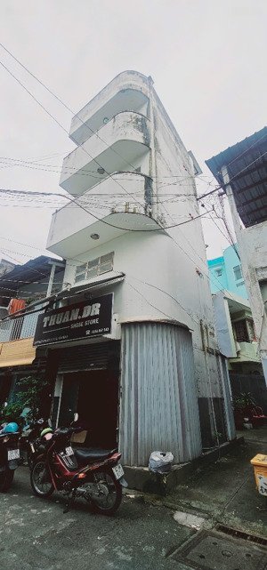 hoa hồng 1% .nha thiên thước f9 tân bình hẻm 8 m thông vị trí cực kì đẹp trệt lửng 3 lầu st giá 4,5