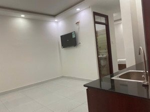 bán toà nhà 4 tầng kinh doanh căn hộ cách hẻm 5m nguyễn thiện thuật phố tây nha trang