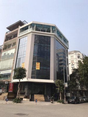 cho thuê nhà mp ngụy như kon tum - ngã tư lô góc . mt 15m, dt 200m2, 1 tầng, giá thuê: 130 tr/tháng