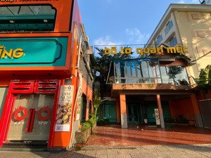 bán nhà đường thành thái. quận 10. dt: 22x15m. hđt: 80tr/tháng. giá bán: 32 tỷ