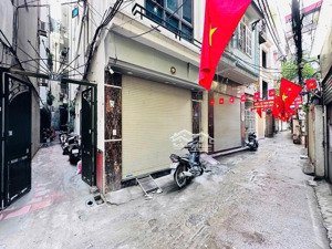 nhà mới lô góc ngõ thông chào hơn 7 tỷ