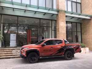 cho thuê bt liền kề mặt phố hàm nghi - căn góc 2 mặt tiền - dt 90m2, 5t , thang máy mt 18m