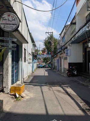 nhà đường xô viết nghệ tĩnh 48,5m 4tầng nở hậu hẻm xe hơi giá chỉ 6,2tỷ