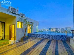 Penthouse bán hoặc cho thuê tại D’Edge Thảo Điền gồm 2 tầng 4 phòng ngủ có hồ bơi 411m2