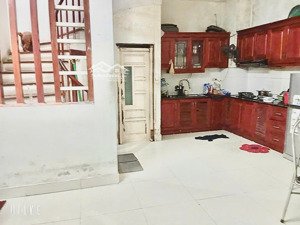 chính chủ bán nhà đất tại ngõ 1 đường võ chí công, giá rẻ 7,95 tỷ 34m2.