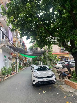 hỏa tốc. căn 2 mặt tiền 51m2 nhà 4 tầng mt 4m khu văn khê hà đông