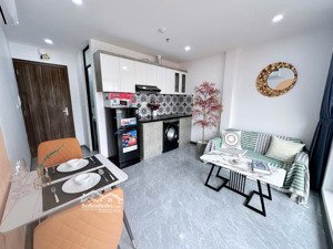 cho thuê ccmn ở đặng tiến đông - toà mới, full đồ, máy giặt riêng, ban công - 40m2 - đóng 1 cọc 1