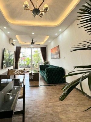 xã đàn mặt ngõ cực thoáng. mt rộng nhìn thẳng sân vui chơi. lõi đống đa kiết nối thuận tiện.