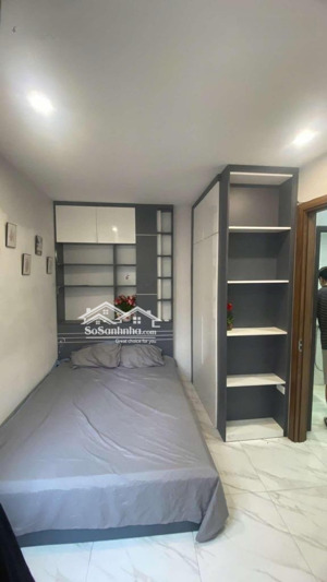 bán nhà cầu giấy, sát phố, lô góc 3 mặt thoáng, 55m2, 14.6 tỷ.