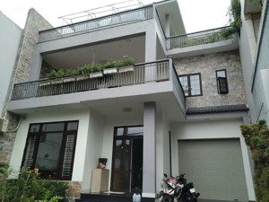 bán căn biệt siêu đẹp_ thảo điền diện tích 10,18 x 26,5 : cn 294,9m2. giá chỉ 75tỷ