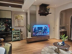 gia đình tôi cần bán căn hộ tại eco life tầng trung 79m2 2pn 2vs full nội thất giá 6.6 tỷ