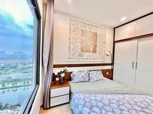 chính chủ gửi bán siêu phẩm lake view house view vinuni và hồ san hô 2pn1vs- 55m2- 3,79t tòa s2.05