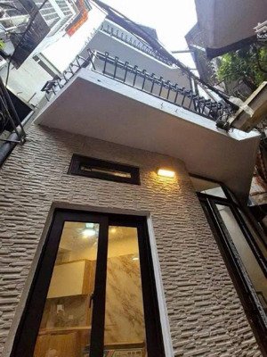 trung tâm đống đa ngõ nông cách ô tô 50m, 4 tầng giá 4,9 tỷ