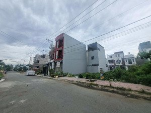 chính chủ bán lô đất tại đại phúc green stone, trục đường 13m , vuông vức, sát vinhome