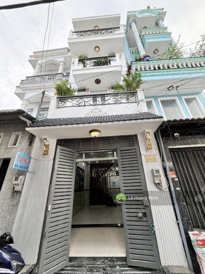 nhà phố đẹp shr đúc 3 lầu 1/ ngắn đường hiệp thành 7