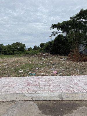 mở bán 05 nền đất sổ đỏ, cách đường nguyễn duy trinh 300m, phường phú hữu, q9 dt 58m2 giá từ 3 tỷ 3