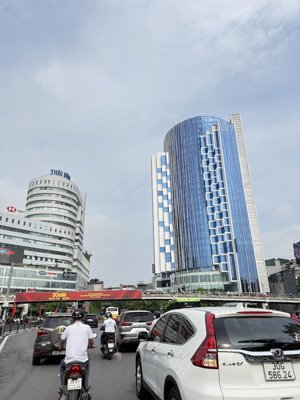 thái hà - đống đa.toà nhà văn phòng cực đẹp, duy nhất một căn bán, mặt tiền khủng,dòng tiền cực tốt