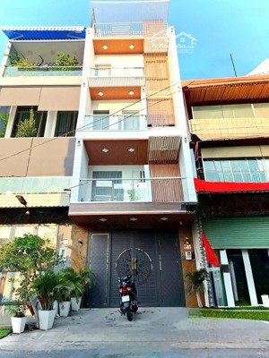 bán nhà mặt tiền số 3 đường số 1 phạm hữu lầu. tiện kinh doanh đa ngành