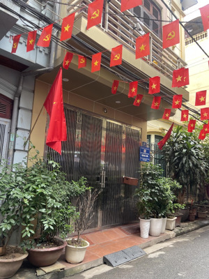 bán nhà mặt phố trần quốc hoàn, 18,9 tỷ, 45m2, 4pn + 3wc, cầu giấy, hà nội, giá cực chất