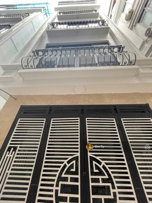 chính chủ nhờ em ty bán nhà 80m cầu đơ_ngõ thông ô tô đỗ cửa, vuông vắn, pháp lý chuẩn_chào 11 tỷ 5