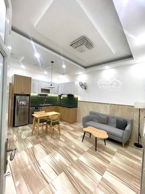 chính chủ cho thuê căn hộ 1 phòng ngủ 35m2 - full nội thất mới 100% - lê văn sỹ giáp quận 3