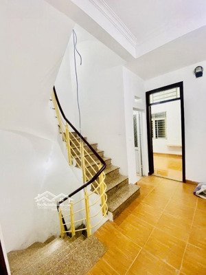 hàng hiếm phùng khoang, 8,6tỷ, 6 tầng, 10 phòng ngủ, dt 36m2