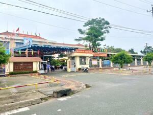 NHÀ Dĩ An 114M2 #NGANG_6M - Cho thuê 10TR - Ngay #CHỢ, Cạnh #TRƯỜNG_HỌC - HẺM XE HƠI chỉ 4.6 TỶ TL.