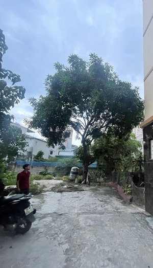 bán mảnh đất cực đẹp phố thạch bàn, 35m mặt tiền 5m, cách phố vài bước chân.