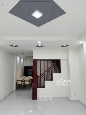 nhà 1t2l đường 2 - quốc lộ 13 - hiệp bình phước - ra vạn phúc chỉ 1 vài phút.