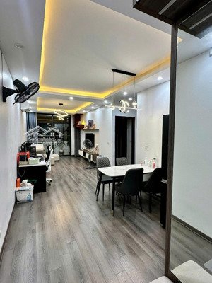 chủ nhà cần bán căn vov mễ trì đã làm đẹp full nội thất 2pn2vs - 81m2 siêu thoáng đẹp